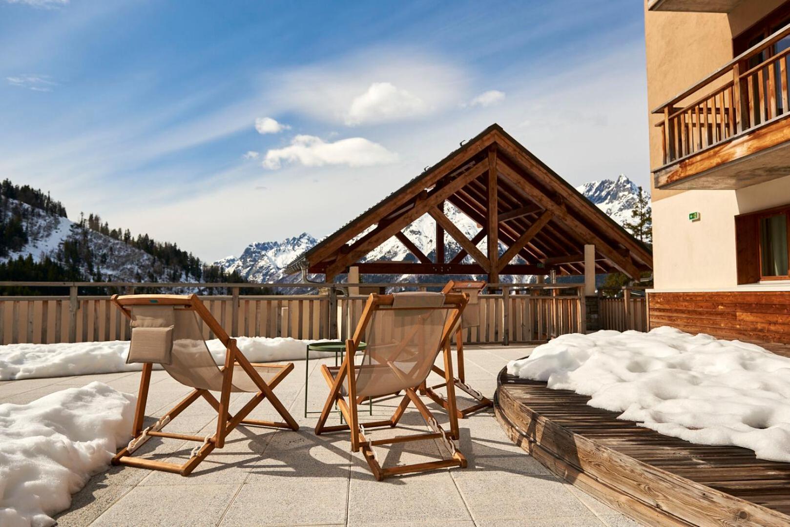 Villages Clubs Du Soleil - Oz En Oisans Oz Exterior photo